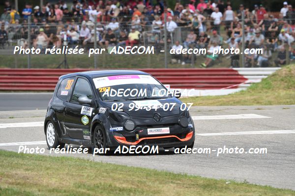 http://v2.adecom-photo.com/images//1.RALLYCROSS/2023/20_RALLYCROSS_LOHEAC_2023/TWINGO/LAUNAY_Chanel/53A_3551.JPG