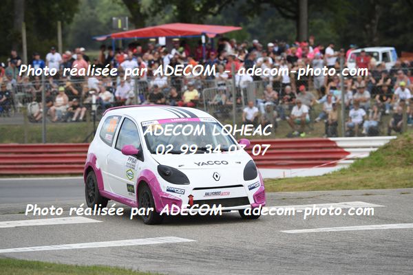 http://v2.adecom-photo.com/images//1.RALLYCROSS/2023/20_RALLYCROSS_LOHEAC_2023/TWINGO/LIMOU_Louise/53A_3567.JPG