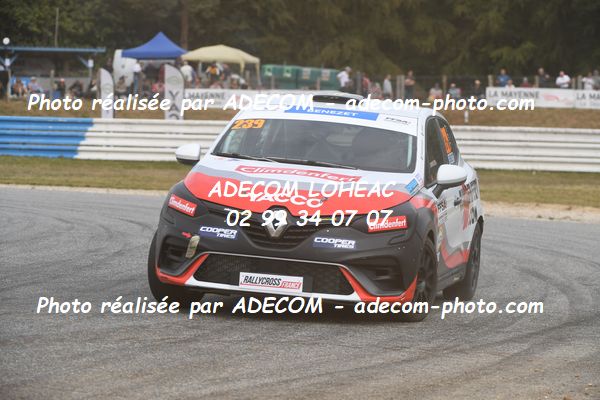 http://v2.adecom-photo.com/images//1.RALLYCROSS/2023/22_RALLYCROSS_MAYENNE_2023/CLIO/BENEZET_Andrea/59A_2286.JPG