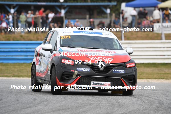 http://v2.adecom-photo.com/images//1.RALLYCROSS/2023/22_RALLYCROSS_MAYENNE_2023/CLIO/BENEZET_Andrea/59A_2299.JPG