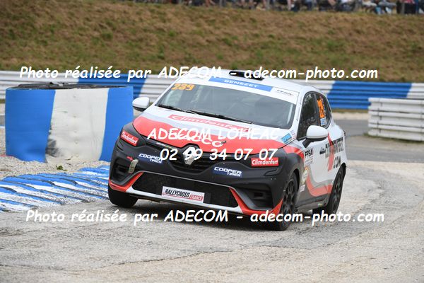 http://v2.adecom-photo.com/images//1.RALLYCROSS/2023/22_RALLYCROSS_MAYENNE_2023/CLIO/BENEZET_Andrea/59A_3125.JPG