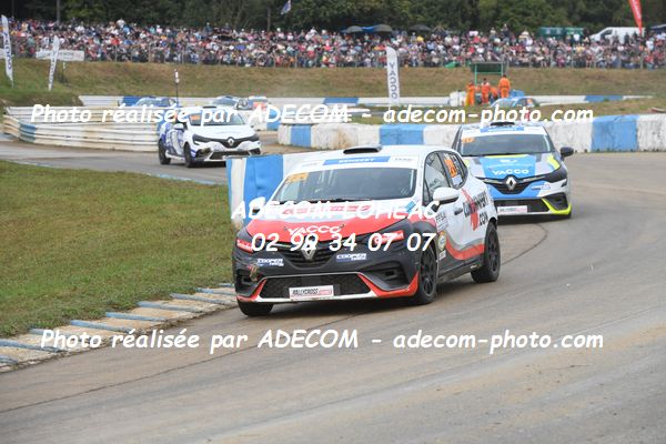 http://v2.adecom-photo.com/images//1.RALLYCROSS/2023/22_RALLYCROSS_MAYENNE_2023/CLIO/BENEZET_Andrea/59A_5500.JPG