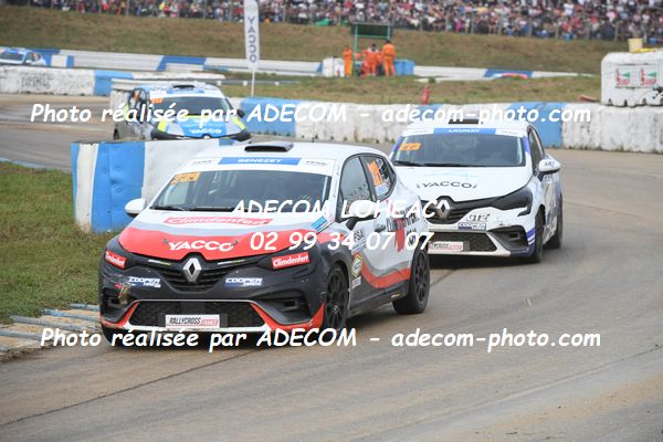 http://v2.adecom-photo.com/images//1.RALLYCROSS/2023/22_RALLYCROSS_MAYENNE_2023/CLIO/BENEZET_Andrea/59A_5516.JPG