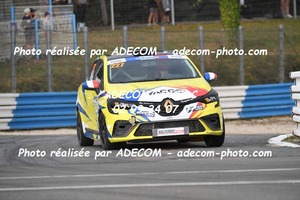 http://v2.adecom-photo.com/images//1.RALLYCROSS/2023/22_RALLYCROSS_MAYENNE_2023/CLIO/CHALVIN_Emma/59A_1441.JPG