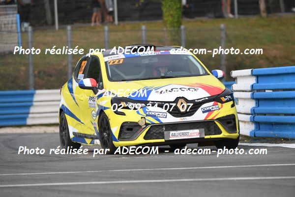 http://v2.adecom-photo.com/images//1.RALLYCROSS/2023/22_RALLYCROSS_MAYENNE_2023/CLIO/CHALVIN_Emma/59A_1443.JPG