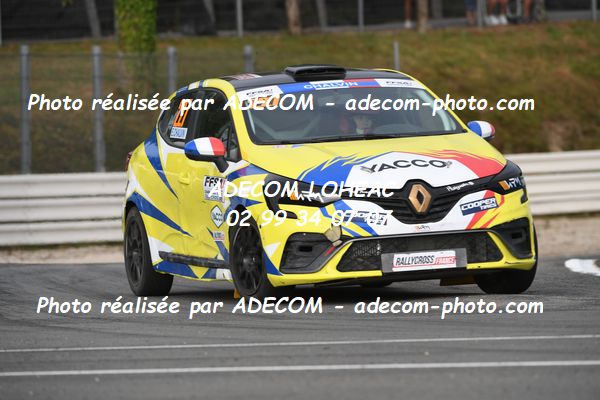 http://v2.adecom-photo.com/images//1.RALLYCROSS/2023/22_RALLYCROSS_MAYENNE_2023/CLIO/CHALVIN_Emma/59A_1467.JPG