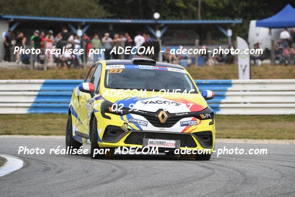 http://v2.adecom-photo.com/images//1.RALLYCROSS/2023/22_RALLYCROSS_MAYENNE_2023/CLIO/CHALVIN_Emma/59A_2266.JPG