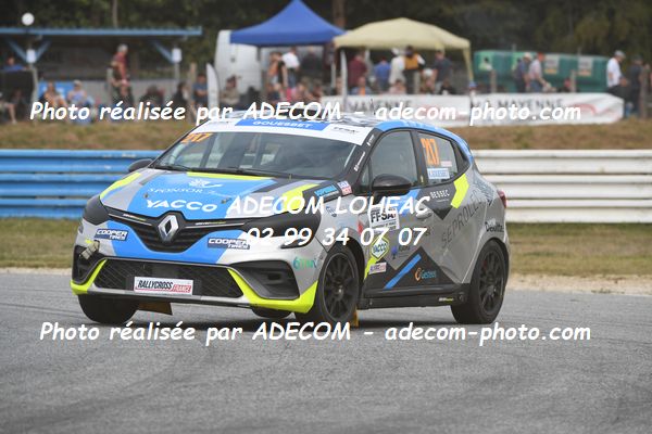 http://v2.adecom-photo.com/images//1.RALLYCROSS/2023/22_RALLYCROSS_MAYENNE_2023/CLIO/GOUESBET_Kelig/59A_2260.JPG