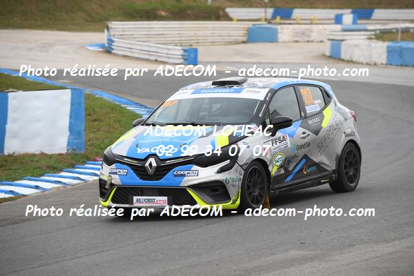 http://v2.adecom-photo.com/images//1.RALLYCROSS/2023/22_RALLYCROSS_MAYENNE_2023/CLIO/GOUESBET_Kelig/59A_3884.JPG