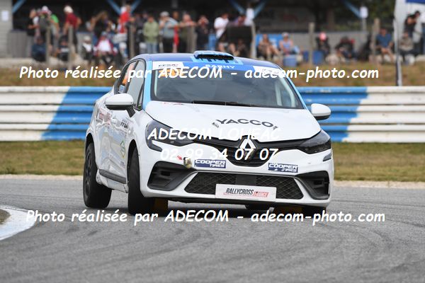 http://v2.adecom-photo.com/images//1.RALLYCROSS/2023/22_RALLYCROSS_MAYENNE_2023/CLIO/SARHY_Gautier/59A_2297.JPG