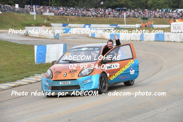 http://v2.adecom-photo.com/images//1.RALLYCROSS/2023/22_RALLYCROSS_MAYENNE_2023/SUPER_1600/EOUZAN_Nicolas/59A_5566.JPG