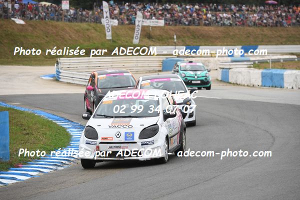 http://v2.adecom-photo.com/images//1.RALLYCROSS/2023/22_RALLYCROSS_MAYENNE_2023/TWINGO/CARON_Lena/59A_3705.JPG