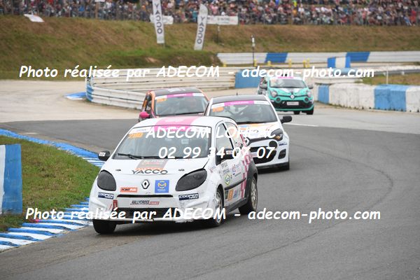 http://v2.adecom-photo.com/images//1.RALLYCROSS/2023/22_RALLYCROSS_MAYENNE_2023/TWINGO/CARON_Lena/59A_3706.JPG