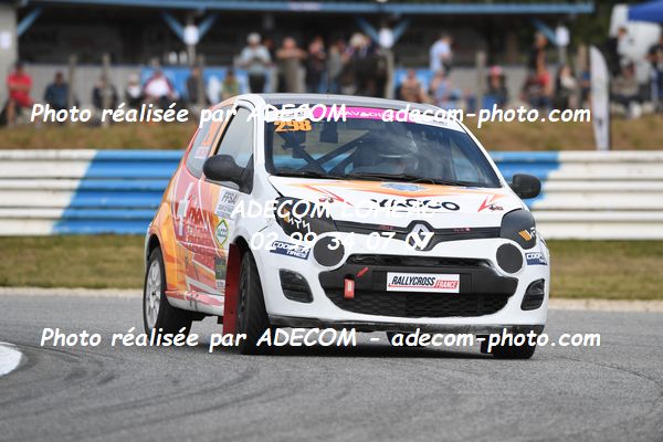 http://v2.adecom-photo.com/images//1.RALLYCROSS/2023/22_RALLYCROSS_MAYENNE_2023/TWINGO/CAVADINI_Ilona/59A_2153.JPG