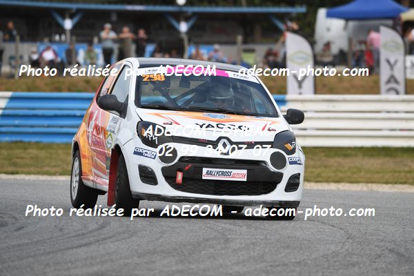 http://v2.adecom-photo.com/images//1.RALLYCROSS/2023/22_RALLYCROSS_MAYENNE_2023/TWINGO/CAVADINI_Ilona/59A_2158.JPG