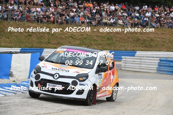 http://v2.adecom-photo.com/images//1.RALLYCROSS/2023/22_RALLYCROSS_MAYENNE_2023/TWINGO/CAVADINI_Ilona/59A_3002.JPG