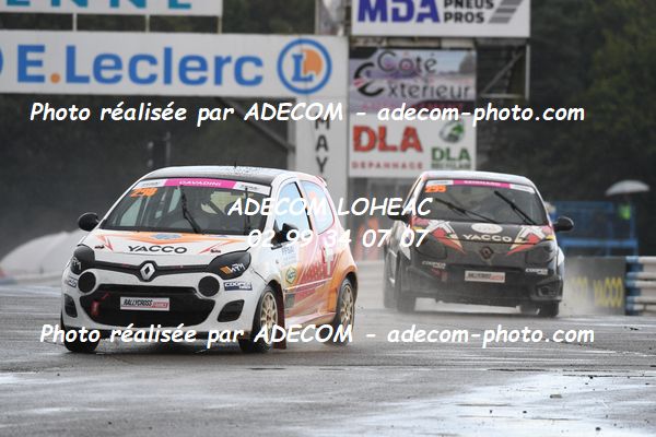 http://v2.adecom-photo.com/images//1.RALLYCROSS/2023/22_RALLYCROSS_MAYENNE_2023/TWINGO/CAVADINI_Ilona/59A_4829.JPG