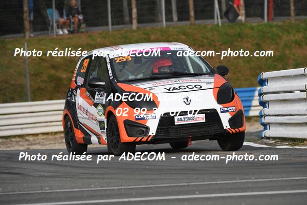 http://v2.adecom-photo.com/images//1.RALLYCROSS/2023/22_RALLYCROSS_MAYENNE_2023/TWINGO/DANVEAU_Chloe/59A_1297.JPG