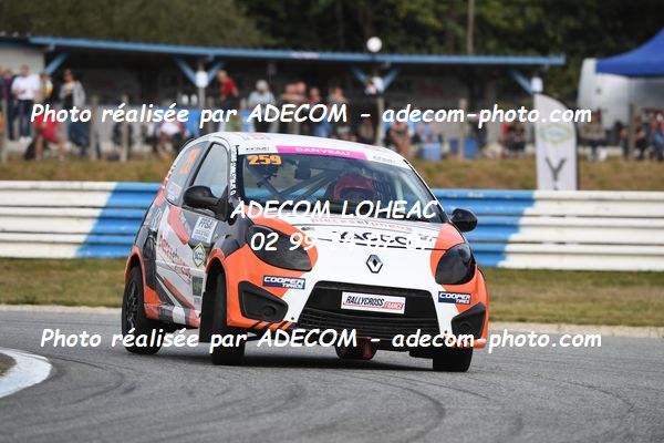 http://v2.adecom-photo.com/images//1.RALLYCROSS/2023/22_RALLYCROSS_MAYENNE_2023/TWINGO/DANVEAU_Chloe/59A_2072.JPG