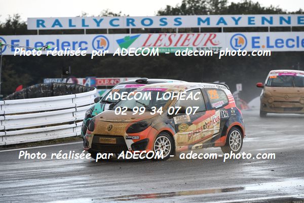 http://v2.adecom-photo.com/images//1.RALLYCROSS/2023/22_RALLYCROSS_MAYENNE_2023/TWINGO/DANVEAU_Chloe/59A_4801.JPG