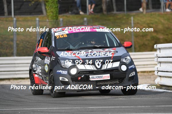 http://v2.adecom-photo.com/images//1.RALLYCROSS/2023/22_RALLYCROSS_MAYENNE_2023/TWINGO/DELAUNAY_Audrey/59A_1324.JPG