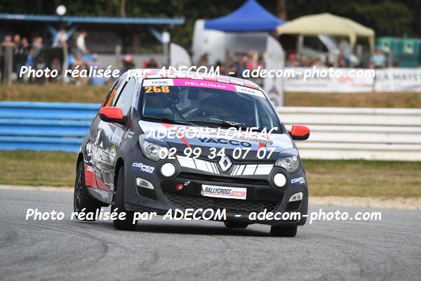 http://v2.adecom-photo.com/images//1.RALLYCROSS/2023/22_RALLYCROSS_MAYENNE_2023/TWINGO/DELAUNAY_Audrey/59A_2080.JPG