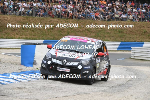 http://v2.adecom-photo.com/images//1.RALLYCROSS/2023/22_RALLYCROSS_MAYENNE_2023/TWINGO/DELAUNAY_Audrey/59A_3024.JPG