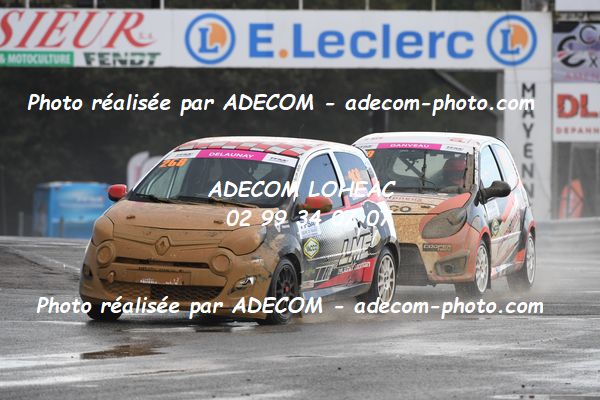http://v2.adecom-photo.com/images//1.RALLYCROSS/2023/22_RALLYCROSS_MAYENNE_2023/TWINGO/DELAUNAY_Audrey/59A_4793.JPG