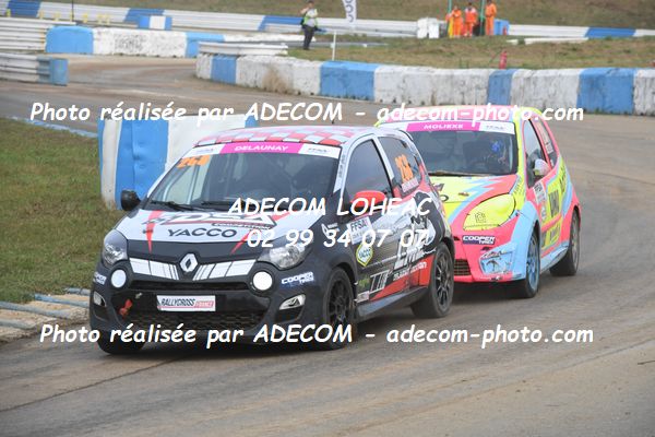 http://v2.adecom-photo.com/images//1.RALLYCROSS/2023/22_RALLYCROSS_MAYENNE_2023/TWINGO/DELAUNAY_Audrey/59A_5198.JPG