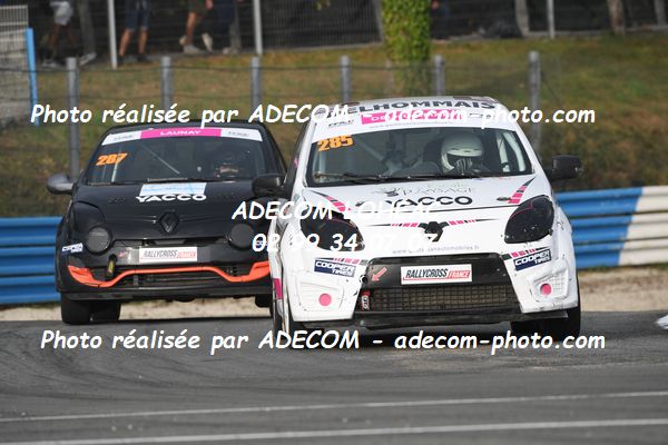 http://v2.adecom-photo.com/images//1.RALLYCROSS/2023/22_RALLYCROSS_MAYENNE_2023/TWINGO/DELHOMMAIS_Carla/59A_1346.JPG