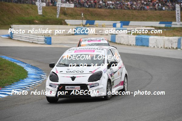 http://v2.adecom-photo.com/images//1.RALLYCROSS/2023/22_RALLYCROSS_MAYENNE_2023/TWINGO/DELHOMMAIS_Carla/59A_3698.JPG