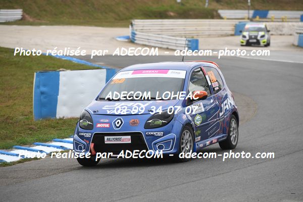 http://v2.adecom-photo.com/images//1.RALLYCROSS/2023/22_RALLYCROSS_MAYENNE_2023/TWINGO/DREAN_Celia/59A_3845.JPG