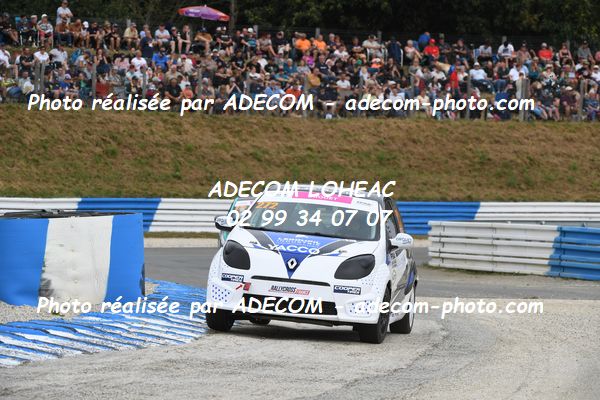 http://v2.adecom-photo.com/images//1.RALLYCROSS/2023/22_RALLYCROSS_MAYENNE_2023/TWINGO/DROUET_Angelique/59A_2968.JPG