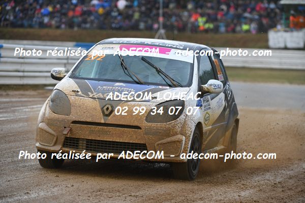 http://v2.adecom-photo.com/images//1.RALLYCROSS/2023/22_RALLYCROSS_MAYENNE_2023/TWINGO/DROUET_Angelique/59A_4252.JPG