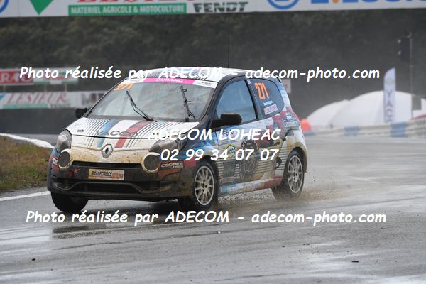 http://v2.adecom-photo.com/images//1.RALLYCROSS/2023/22_RALLYCROSS_MAYENNE_2023/TWINGO/DURAND_Victoria/59A_4778.JPG