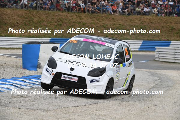 http://v2.adecom-photo.com/images//1.RALLYCROSS/2023/22_RALLYCROSS_MAYENNE_2023/TWINGO/JOUBIOUX_Auriane/59A_3035.JPG