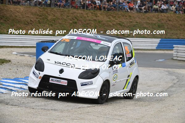 http://v2.adecom-photo.com/images//1.RALLYCROSS/2023/22_RALLYCROSS_MAYENNE_2023/TWINGO/JOUBIOUX_Auriane/59A_3036.JPG