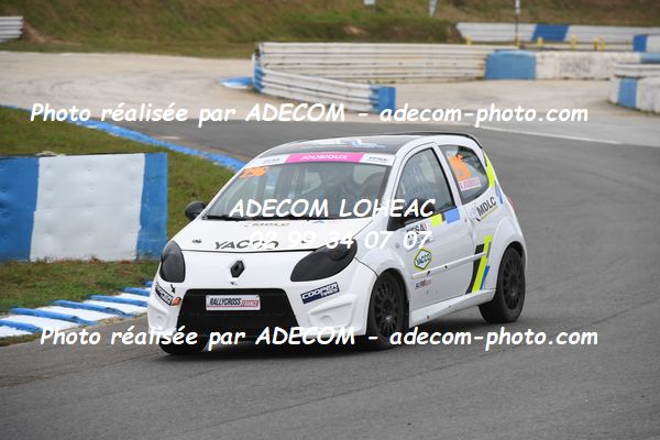 http://v2.adecom-photo.com/images//1.RALLYCROSS/2023/22_RALLYCROSS_MAYENNE_2023/TWINGO/JOUBIOUX_Auriane/59A_3690.JPG