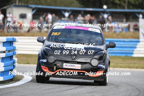http://v2.adecom-photo.com/images//1.RALLYCROSS/2023/22_RALLYCROSS_MAYENNE_2023/TWINGO/LAUNAY_Chanel/59A_2141.JPG