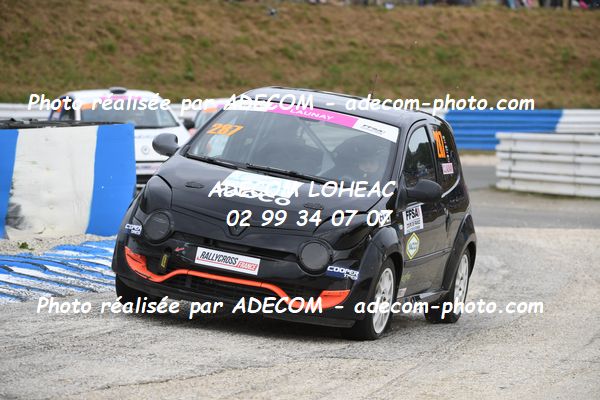 http://v2.adecom-photo.com/images//1.RALLYCROSS/2023/22_RALLYCROSS_MAYENNE_2023/TWINGO/LAUNAY_Chanel/59A_2914.JPG