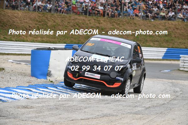 http://v2.adecom-photo.com/images//1.RALLYCROSS/2023/22_RALLYCROSS_MAYENNE_2023/TWINGO/LAUNAY_Chanel/59A_2917.JPG