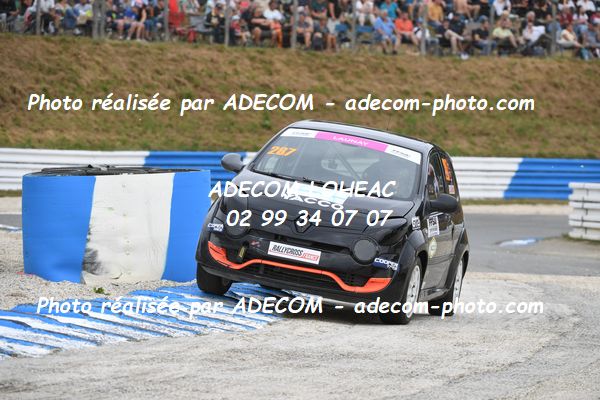 http://v2.adecom-photo.com/images//1.RALLYCROSS/2023/22_RALLYCROSS_MAYENNE_2023/TWINGO/LAUNAY_Chanel/59A_2920.JPG
