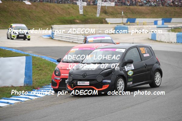 http://v2.adecom-photo.com/images//1.RALLYCROSS/2023/22_RALLYCROSS_MAYENNE_2023/TWINGO/LAUNAY_Chanel/59A_3750.JPG