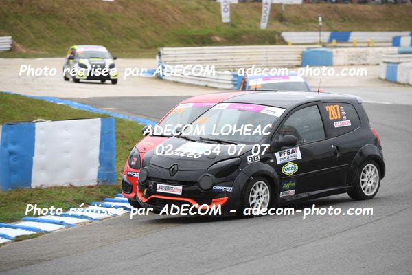 http://v2.adecom-photo.com/images//1.RALLYCROSS/2023/22_RALLYCROSS_MAYENNE_2023/TWINGO/LAUNAY_Chanel/59A_3751.JPG