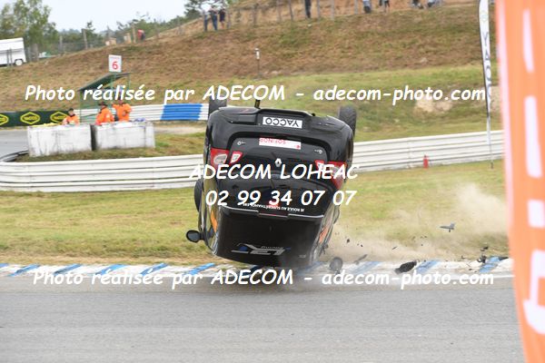 http://v2.adecom-photo.com/images//1.RALLYCROSS/2023/22_RALLYCROSS_MAYENNE_2023/TWINGO/LAUNAY_Chanel/59A_3761.JPG