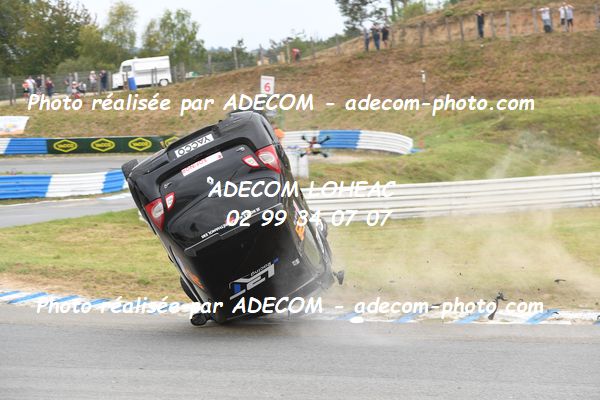 http://v2.adecom-photo.com/images//1.RALLYCROSS/2023/22_RALLYCROSS_MAYENNE_2023/TWINGO/LAUNAY_Chanel/59A_3763.JPG