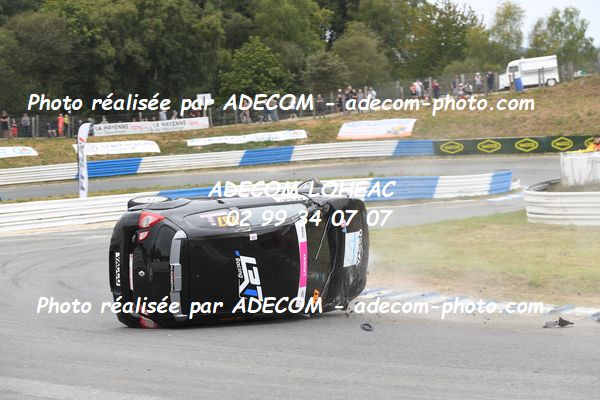 http://v2.adecom-photo.com/images//1.RALLYCROSS/2023/22_RALLYCROSS_MAYENNE_2023/TWINGO/LAUNAY_Chanel/59A_3768.JPG
