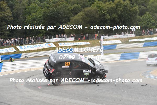 http://v2.adecom-photo.com/images//1.RALLYCROSS/2023/22_RALLYCROSS_MAYENNE_2023/TWINGO/LAUNAY_Chanel/59A_3774.JPG