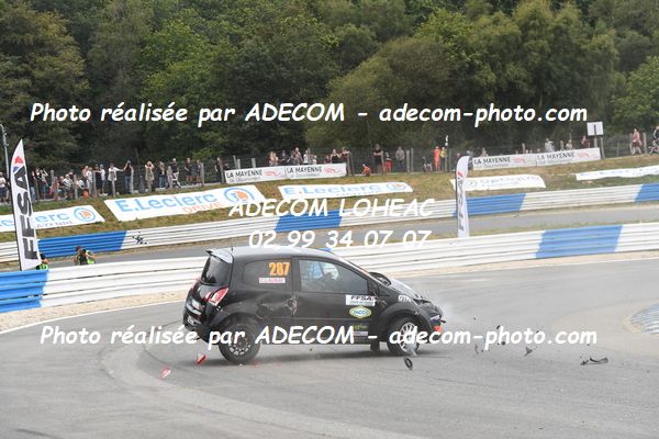 http://v2.adecom-photo.com/images//1.RALLYCROSS/2023/22_RALLYCROSS_MAYENNE_2023/TWINGO/LAUNAY_Chanel/59A_3775.JPG