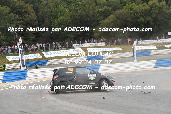 http://v2.adecom-photo.com/images//1.RALLYCROSS/2023/22_RALLYCROSS_MAYENNE_2023/TWINGO/LAUNAY_Chanel/59A_3777.JPG